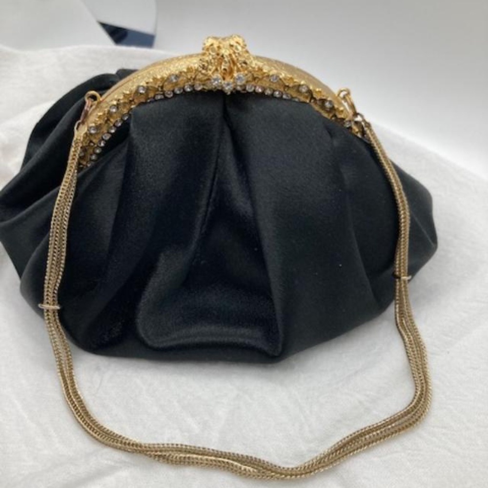 Black & Gold Cocktail Purse - image 1